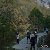 北越山海經典 ft. 河內老城 & 沙壩番西邦峰玻璃橋 & 下龍灣 8 日 - 含稅簽網卡 豪華火車版