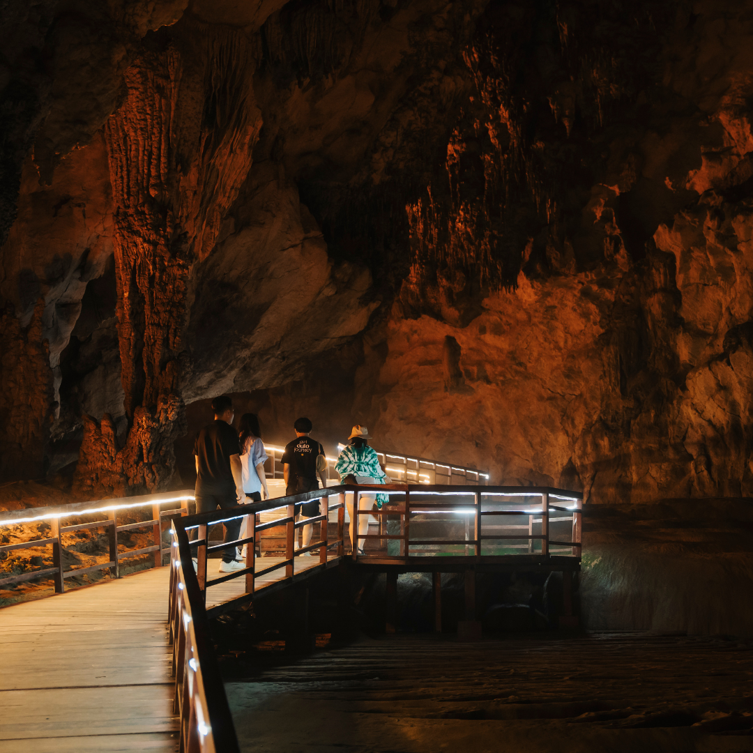 北越邊境公路 7 日冒險 Ft. 河江越共皮卡 & 高平瀑布秘境 - 含稅簽網卡