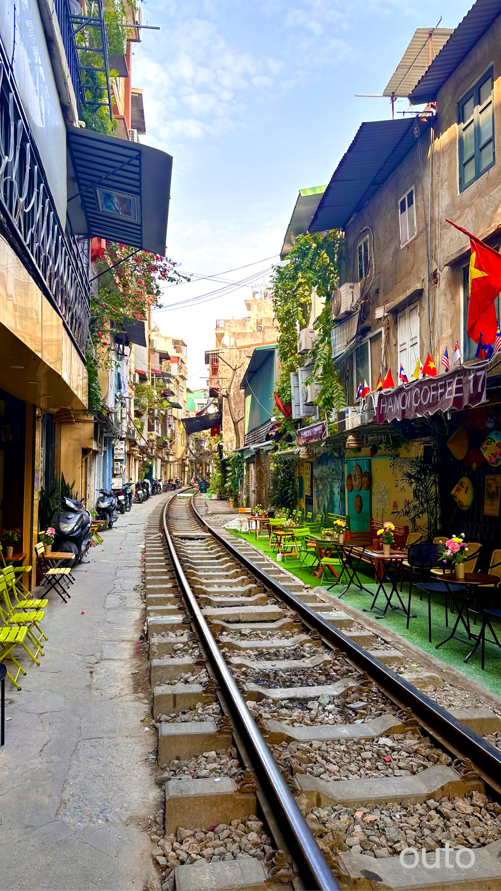 北越我全都要 ft. 河內老城 & 陸龍灣 & 沙壩番峰玻璃橋 & 下龍灣 9 日 - 含稅簽網卡 豪華火車版