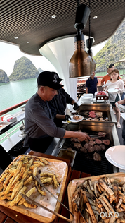 北越龍龍冒險 ft. 河內老城 & 越共皮卡陸龍灣 & 下龍灣 6 日 - 含稅簽網卡