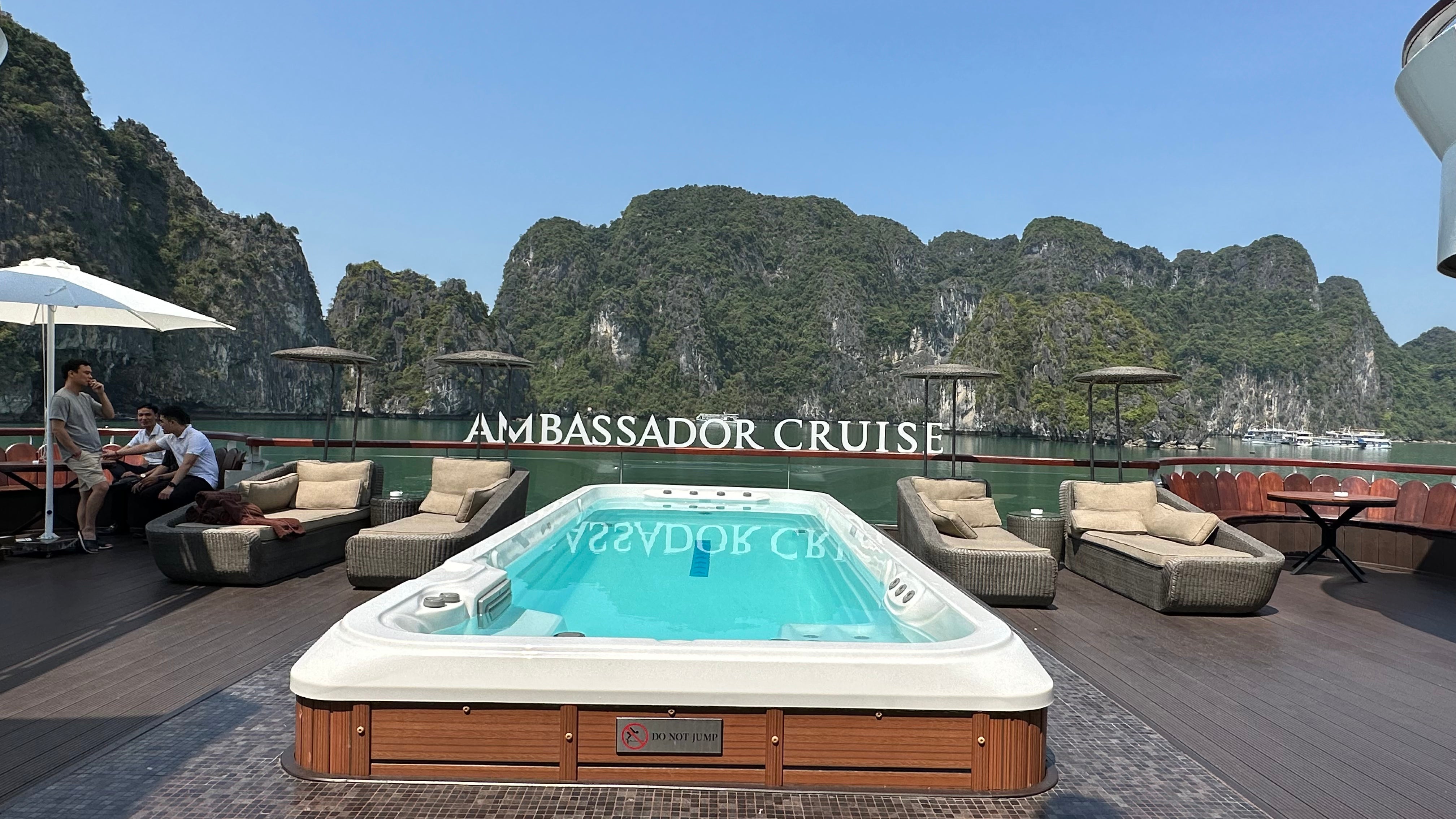 五星高級郵輪 (Ambassador Cruise 同等級)