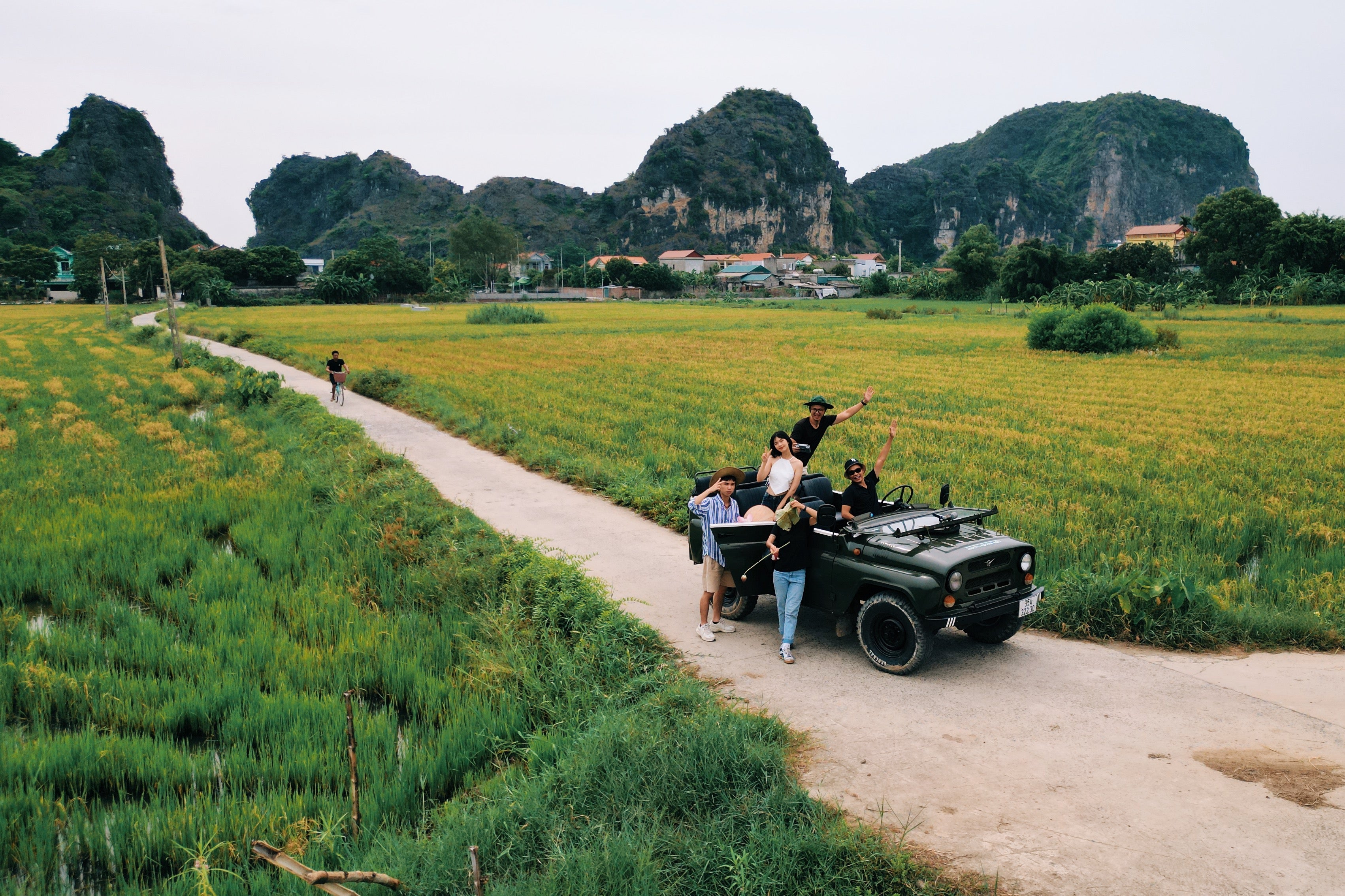 North_Vietnam_Ninh_Binh_Jeep_From_Above.jpg