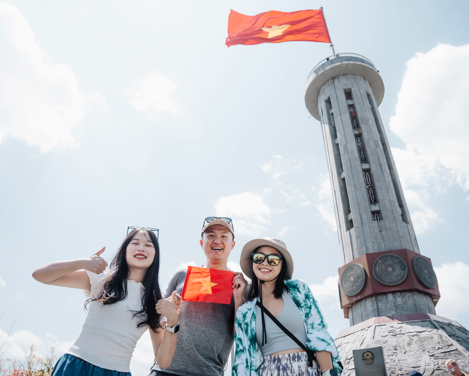 龍鼓旗檯 - 越南國旗飄揚的最北端