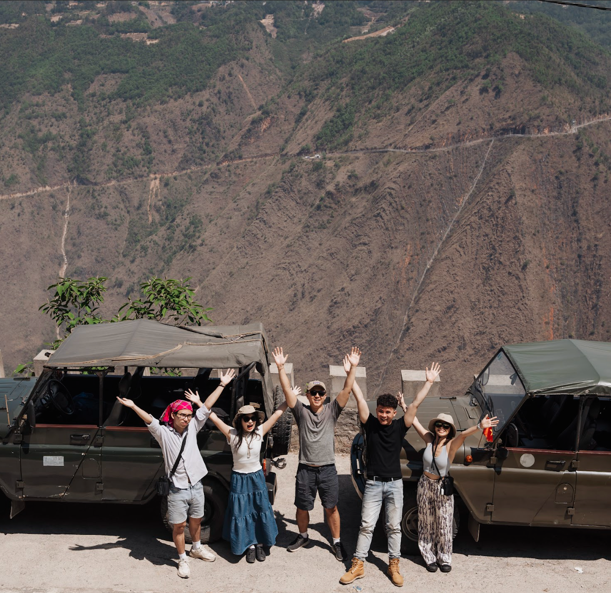 北越邊境公路 7 日冒險 Ft. 河江越共皮卡 & 高平瀑布秘境 - 含稅簽網卡