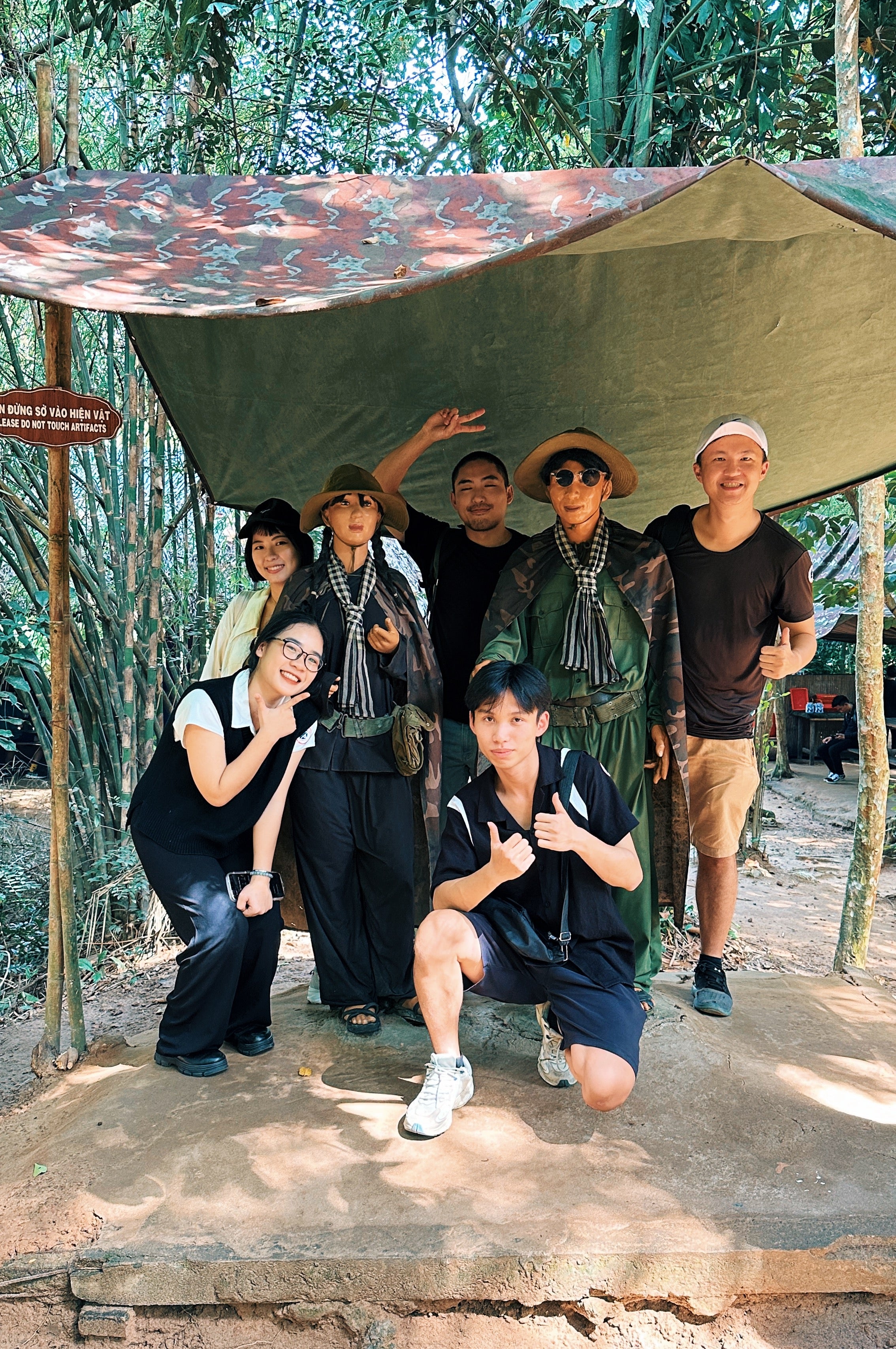 South_Vietnam_Cu_Chu_Tunnels_Group_Photo.jpg