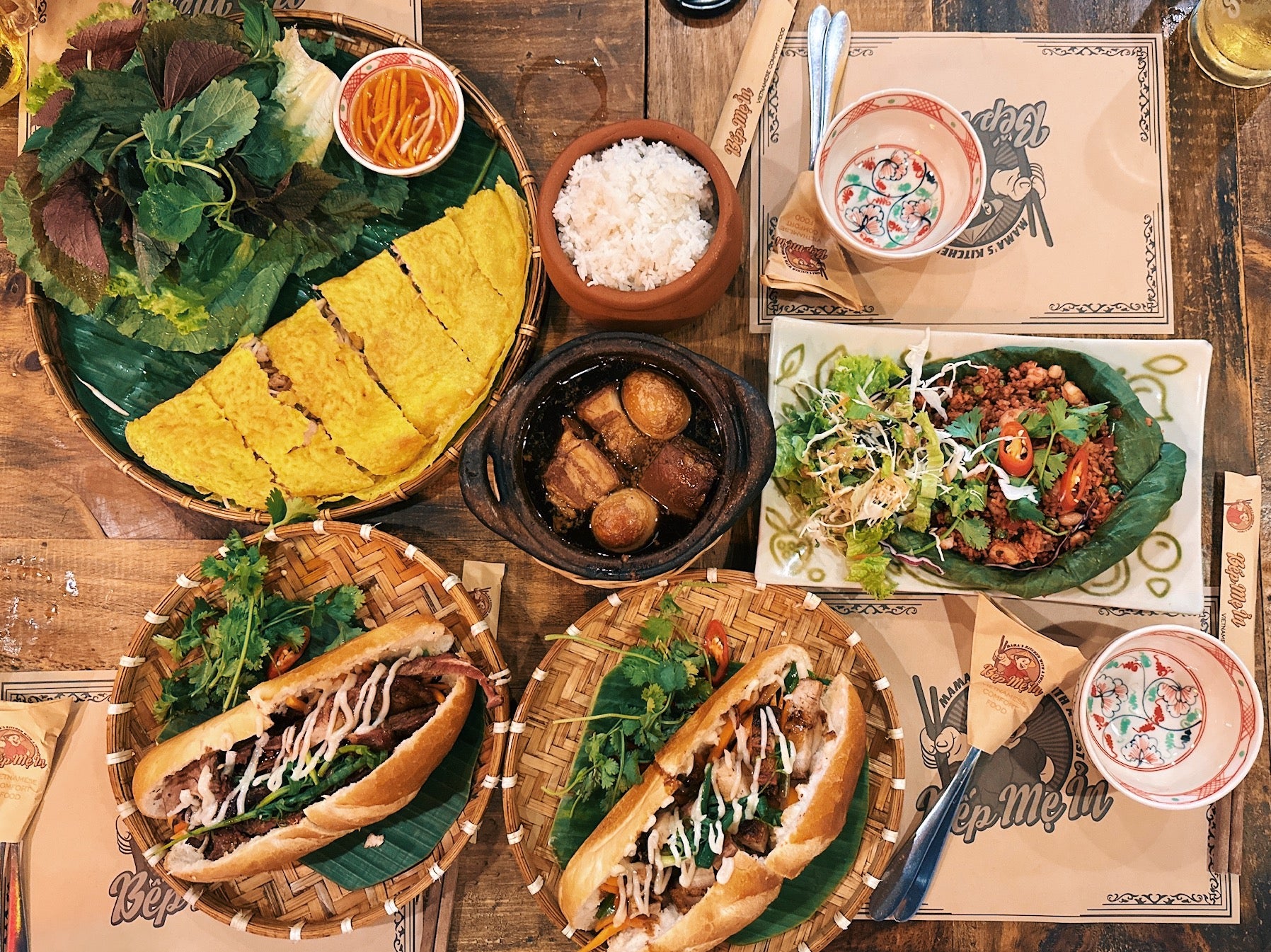 South_Vietnam_Ho_Chi_Minh_City_Banh_Xeo_And_Banh_Mi.jpg