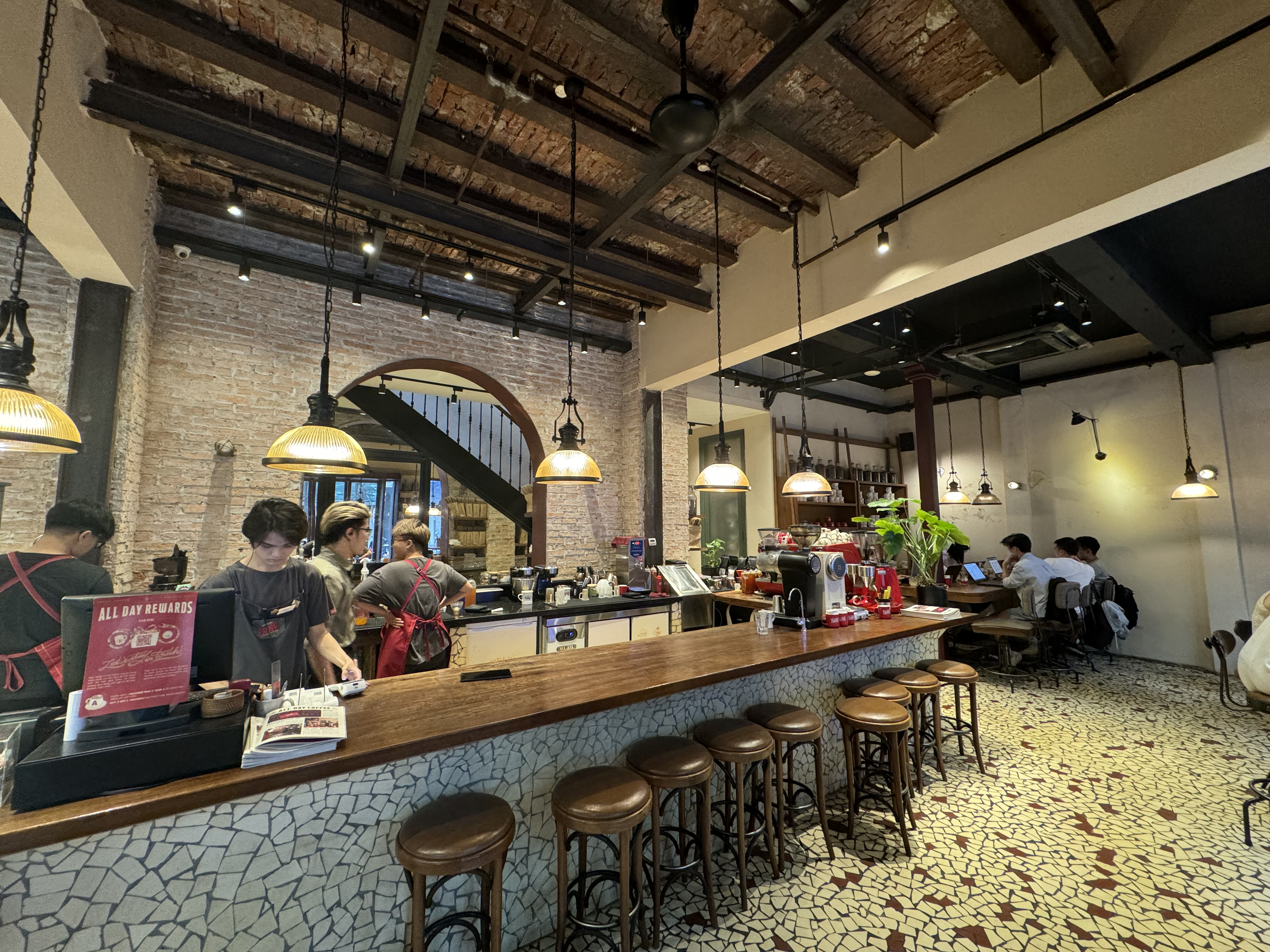 越南河內咖啡廳室內