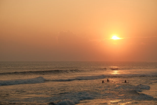 峇里島海邊夕陽風景