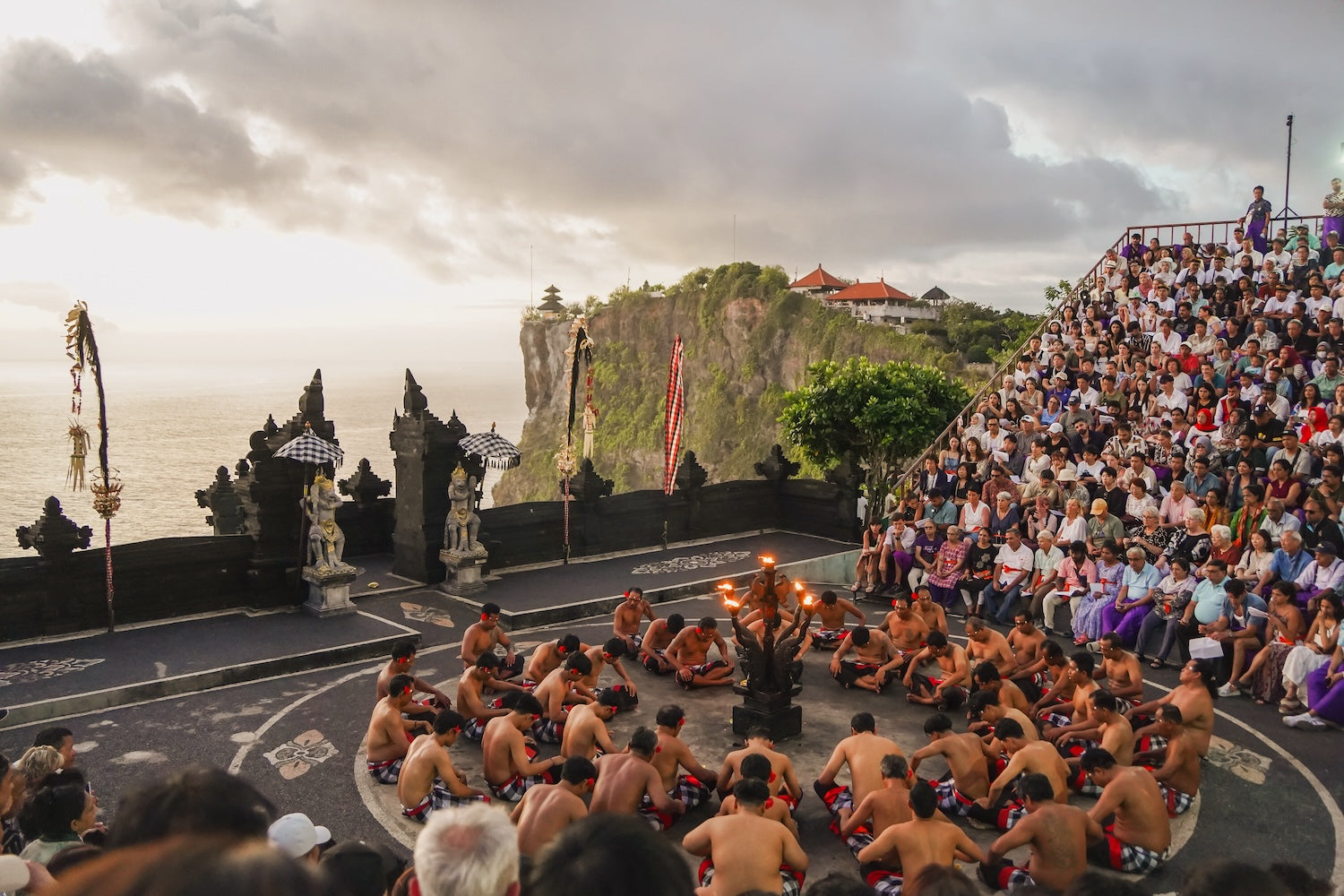 Outo.Bali.Uluwatu.KeckaDance.Edited-5.jpg