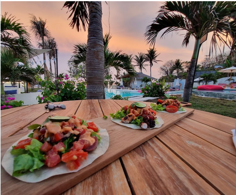 俱樂部午餐 Cactus Beach Club