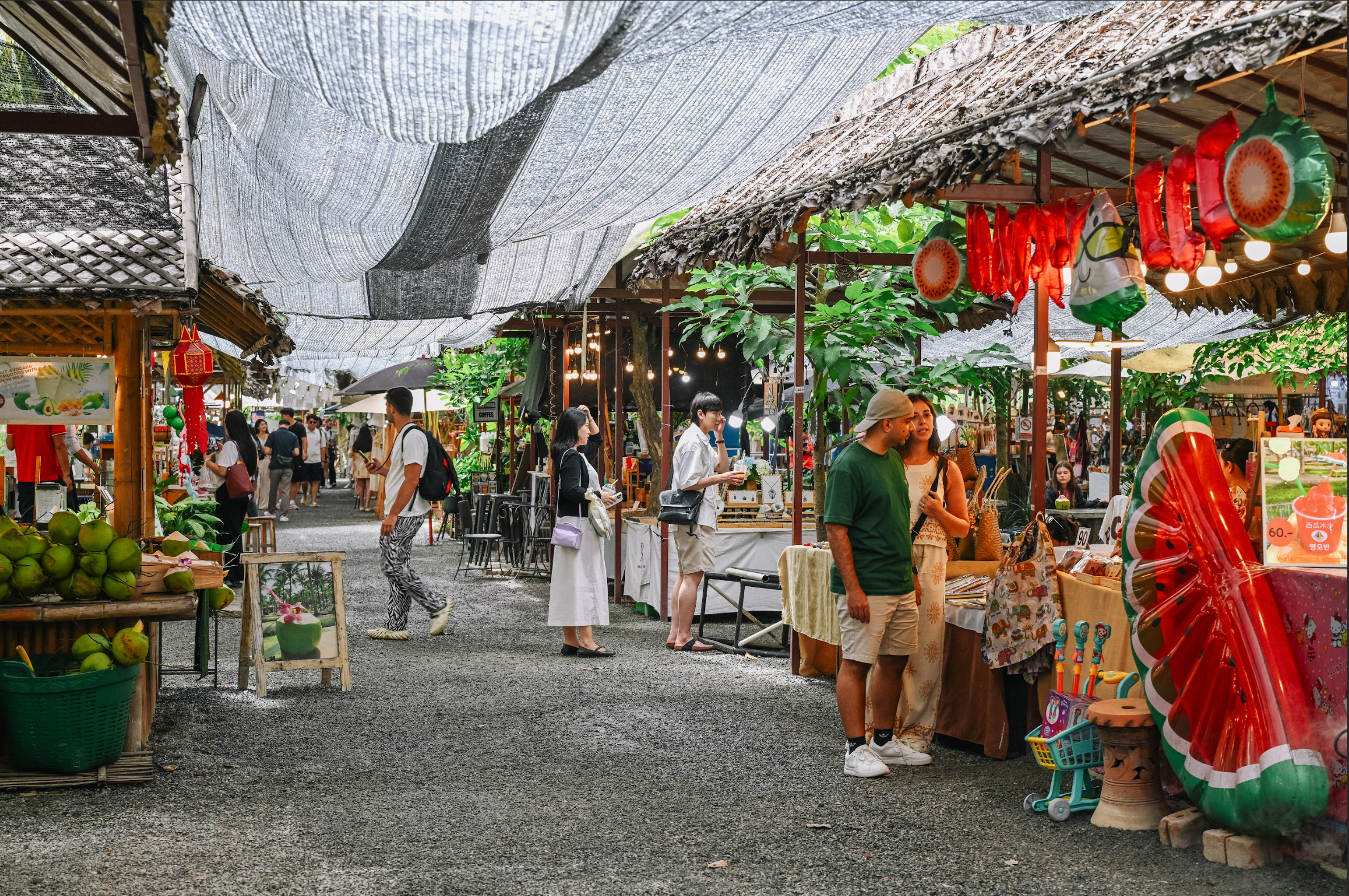 真心市集 (Jing Jai Market) 週末開放