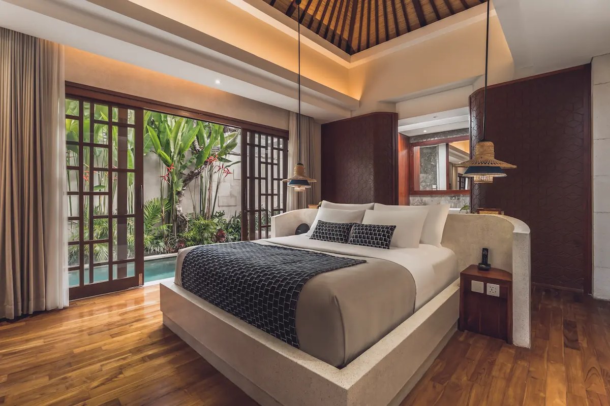 峇里島情侶住宿：Asvara Villa Keliki by iNi Vie Hospitality — Royal One Bedroom Villa with Private Pool and Jacuzzi
